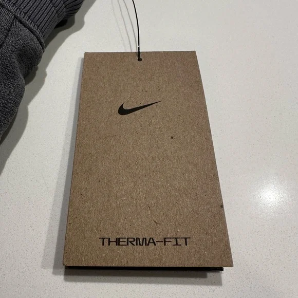 NWT - Nike Therma-FIT One (WOMEN’S) - Picture 4 of 9